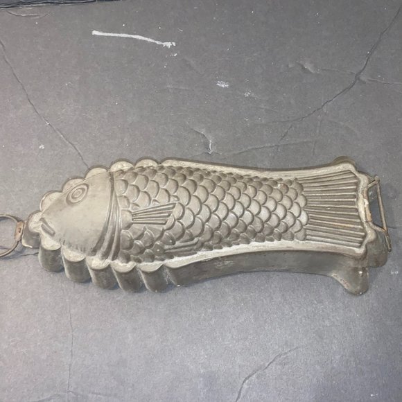 Kitchen Vintage Fish Cake Pan Jello Mold Kitchen Art Deco Aluminum